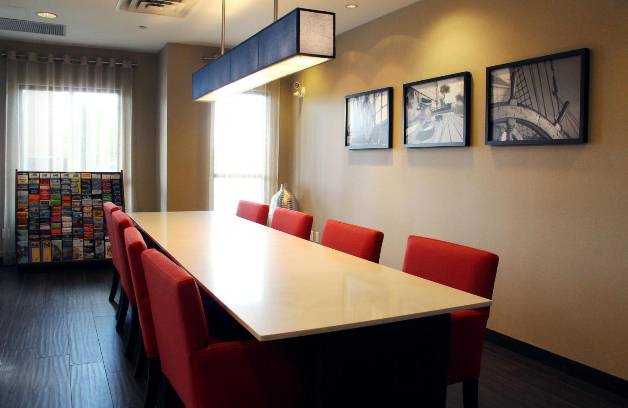 Holiday Inn Express & Suites Riverport Richmond By Ihg Zewnętrze zdjęcie