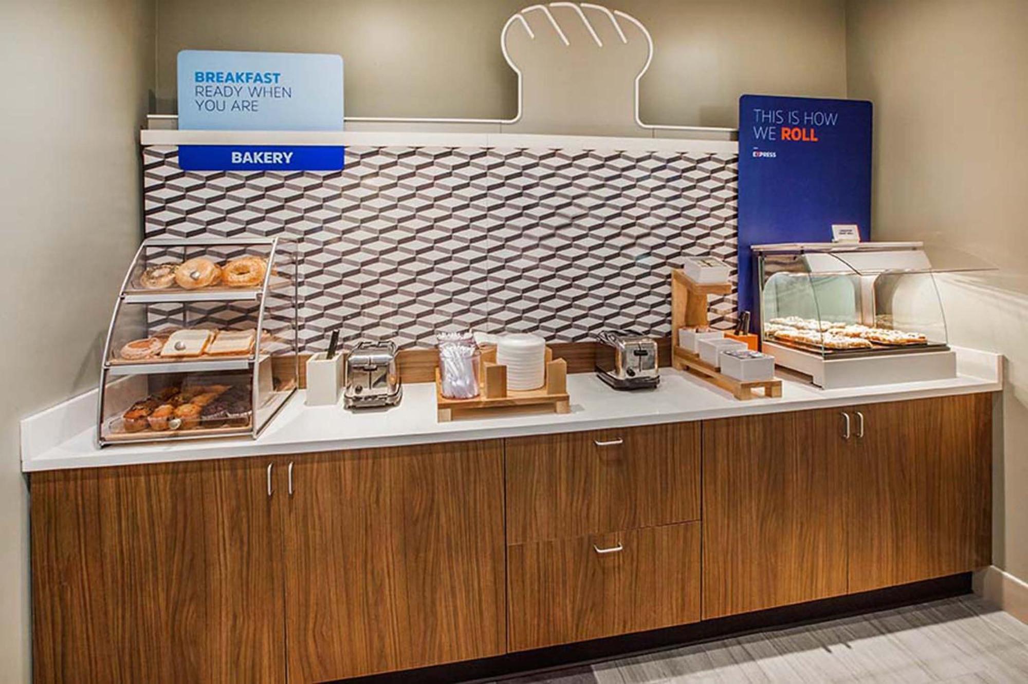 Holiday Inn Express & Suites Riverport Richmond By Ihg Zewnętrze zdjęcie