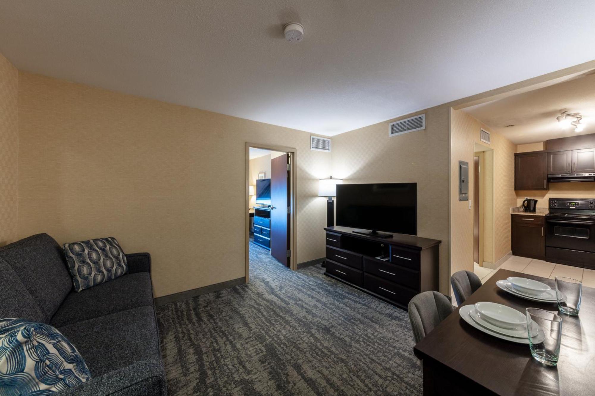 Holiday Inn Express & Suites Riverport Richmond By Ihg Zewnętrze zdjęcie